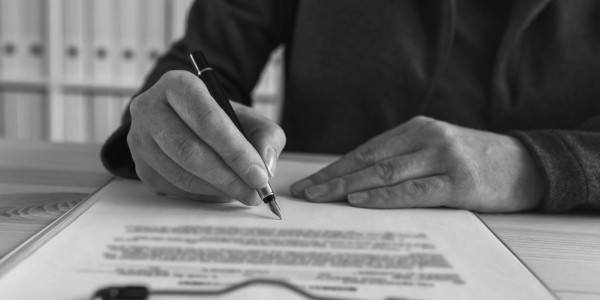 Derecho Mercantil / Abogados Mercantilistas Vilobí d'Onyar · Asesoramiento Contratación y Reclamación de Pólizas de Seguro Comercial